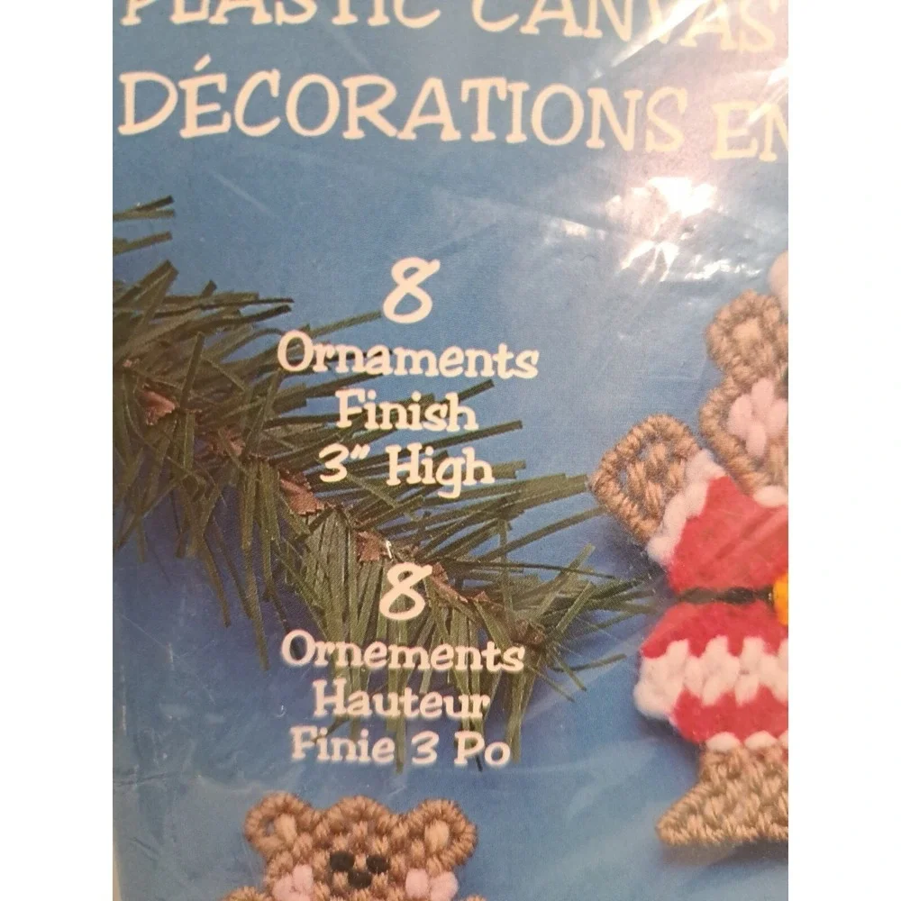 Design Works Crafts Plastic Canvas Ornament Kit 1218 Teddy Bears Christmas 8pc